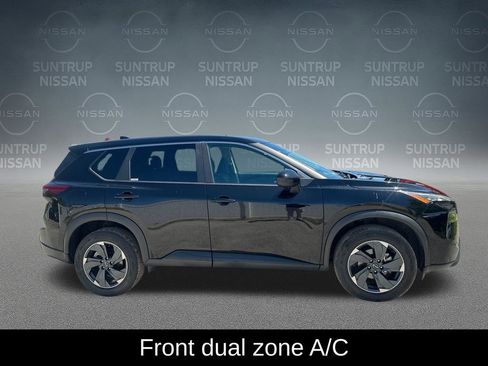 Used 2024 Nissan Rogue SV AWD/4WD image 7