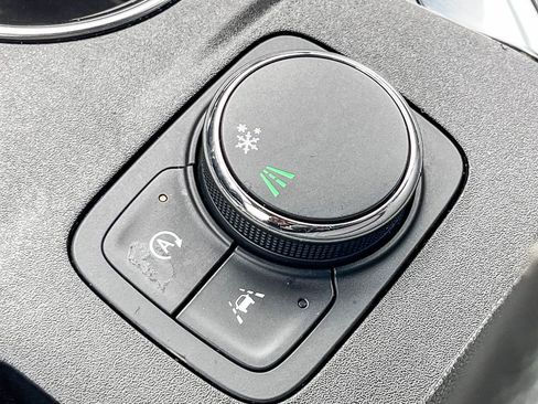 Used 2022 Chevrolet Traverse LT w/ LPO, Floor Liner Package image 36