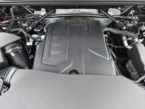 Certified 2025 Audi Q5 Prestige image 41