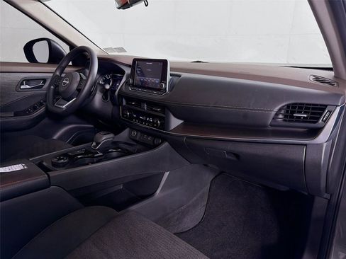 Used 2023 Nissan Rogue SV AWD/4WD image 30