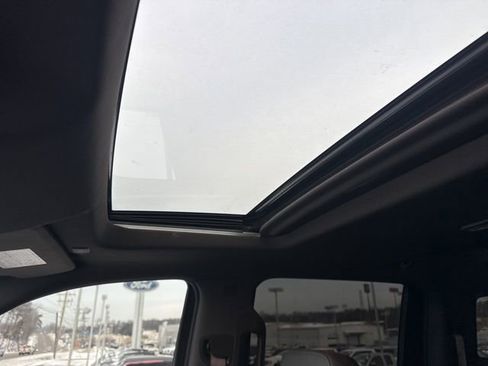 Used 2021 GMC Sierra 3500 Denali w/ Denali Ultimate Package image 32