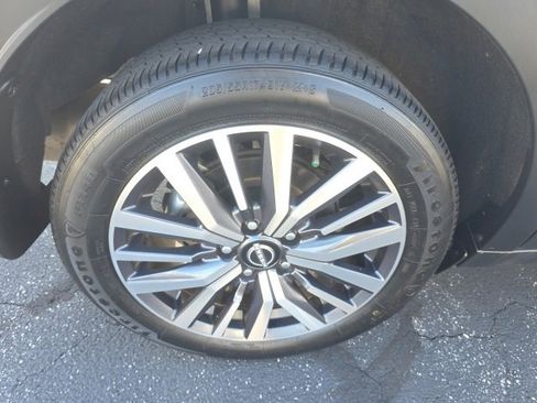 Used 2024 Nissan Kicks SV image 19