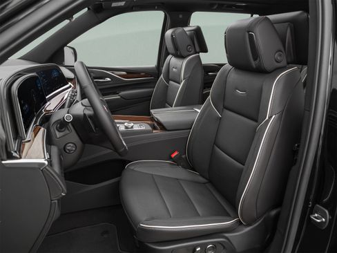 Used 2022 Cadillac Escalade Sport Platinum RWD image 16
