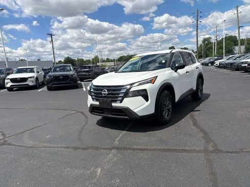 Used 2024 Nissan Rogue S AWD/4WD image 24