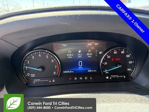 Used 2022 Ford Explorer XLT w/ Equipment Group 202A AWD/4WD image 3