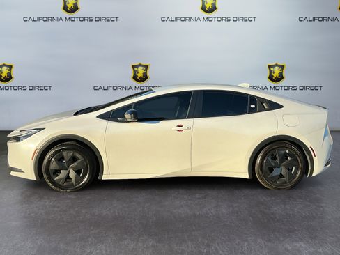 Used 2024 Toyota Prius LE image 8