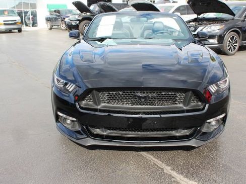 Used 2017 Ford Mustang GT Premium w/ Equipment Group 401A RWD image 32