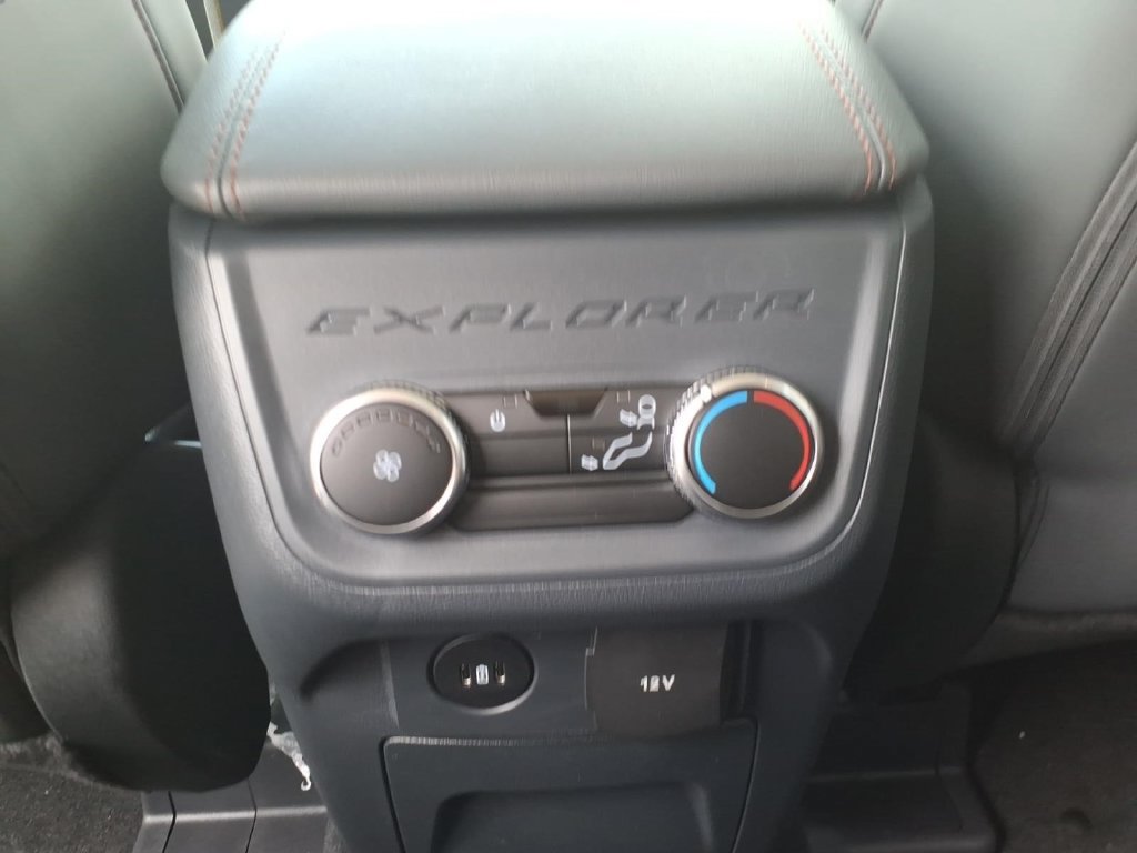 New 2026 Ford Explorer Active w/ Active Comfort Package AWD/4WD image 18