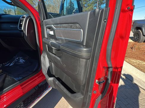 Used 2024 RAM 2500 Big Horn w/ Bed Utility Group image 19