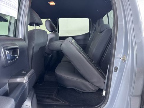 Used 2019 Toyota Tacoma TRD Off-Road image 27