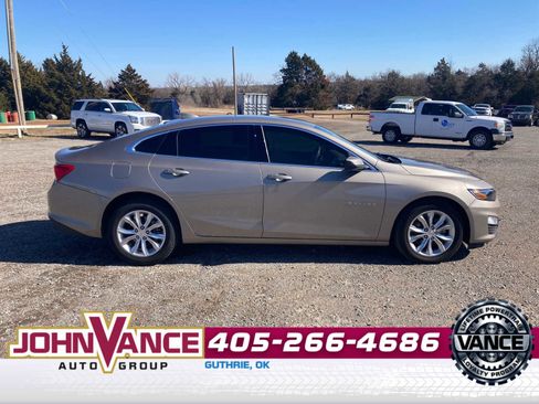 Used 2024 Chevrolet Malibu LT image 9