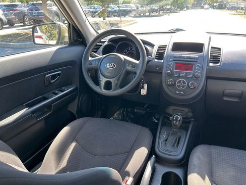 Used 2013 Kia Soul image 9
