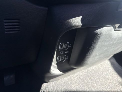 Used 2019 RAM 1500 Big Horn image 28