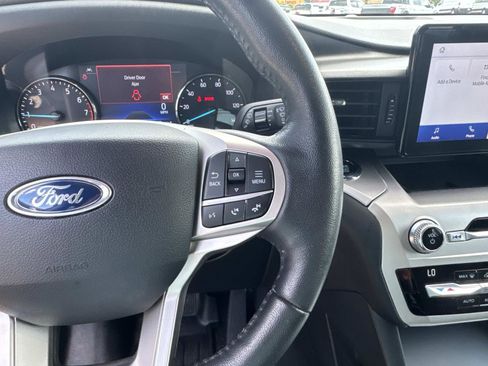 Used 2021 Ford Explorer XLT RWD image 23