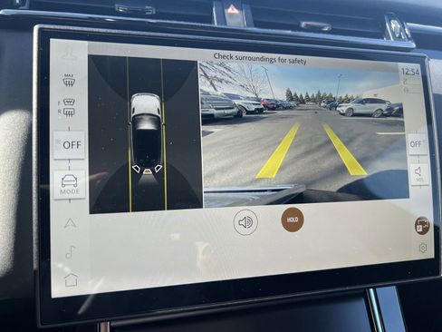 New 2025 Land Rover Range Rover Velar Dynamic SE image 20