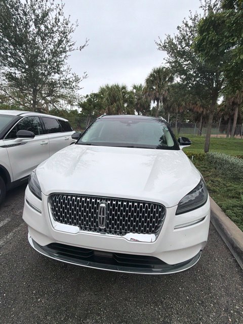 Certified 2021 Lincoln Corsair Reserve w/ Elements Package AWD/4WD image 8