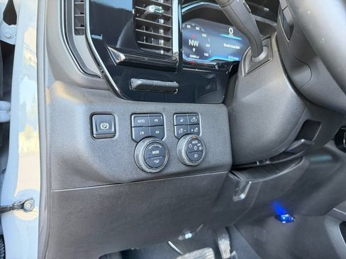 Used 2025 Chevrolet Silverado 2500 ZR2 w/ ZR2 Bison Edition AWD/4WD image 19