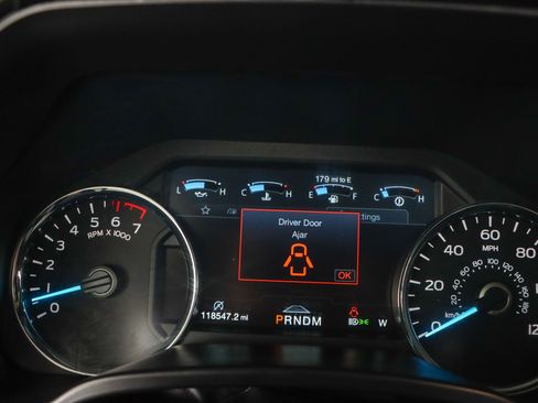 Used 2019 Ford F150 Platinum w/ Equipment Group 701A Luxury image 16