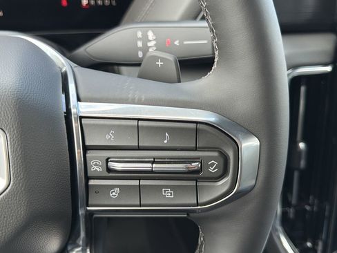 New 2026 GMC Yukon XL Denali w/ Sun & Power Step Package image 9