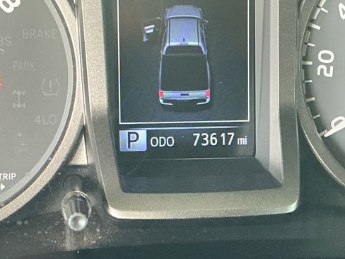 Used 2020 Toyota Tacoma TRD Sport w/ Technology Package image 11