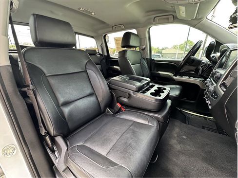 Used 2018 Chevrolet Silverado 1500 LT w/ All Star Edition AWD/4WD image 4