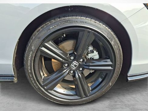 Used 2023 Honda Accord Sport image 7
