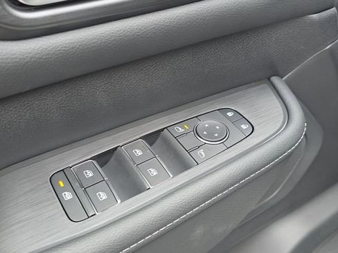 New 2026 Nissan Armada SV image 23