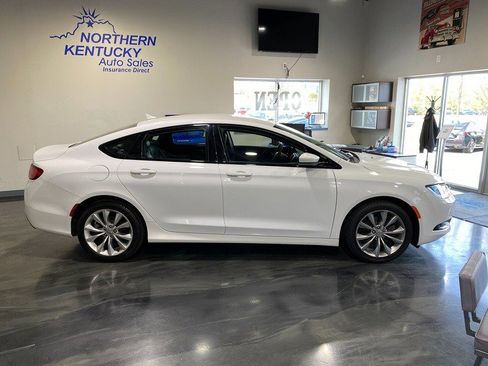 Used 2016 Chrysler 200 S w/ Navigation & Sound Group I FWD image 2