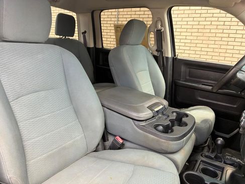 Used 2017 RAM 3500 Tradesman w/ Chrome Appearance Group AWD/4WD image 17