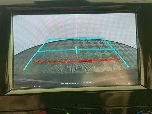 Used 2019 Toyota Camry LE image 21