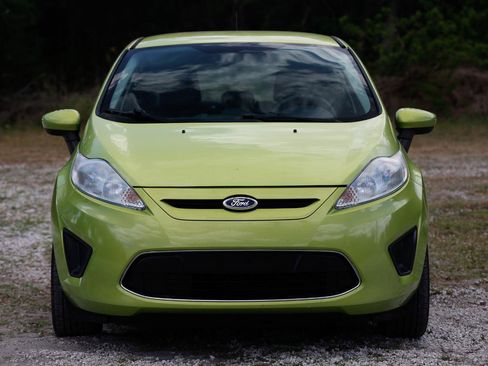 Used 2012 Ford Fiesta SE FWD image 17