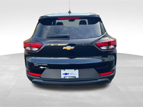 New 2026 Chevrolet TrailBlazer LS w/ LS Convenience Package AWD/4WD image 4