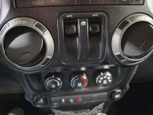 Used 2012 Jeep Wrangler Sport AWD/4WD image 28