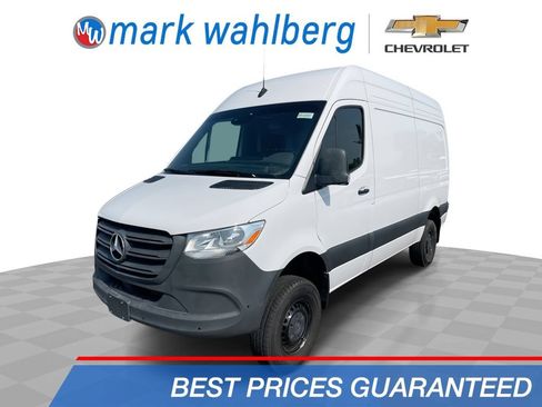 Used 2024 Mercedes-Benz Sprinter 2500 image 1