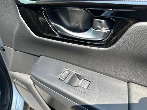 Used 2023 Honda CR-V Sport Touring image 39