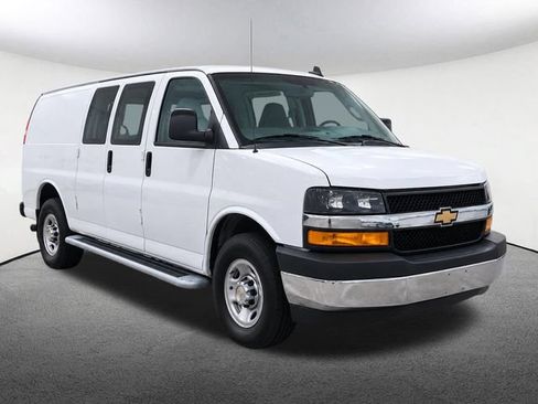 Used 2025 Chevrolet Express 2500 w/ Driver Convenience Package RWD image 2