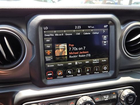 Used 2021 Jeep Gladiator Overland AWD/4WD image 27