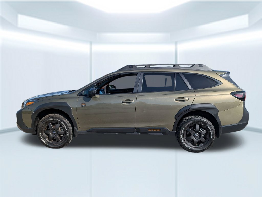 Used 2025 Subaru Outback Wilderness AWD/4WD image 2