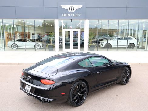 Certified 2023 Bentley Continental GT V8 AWD/4WD image 3