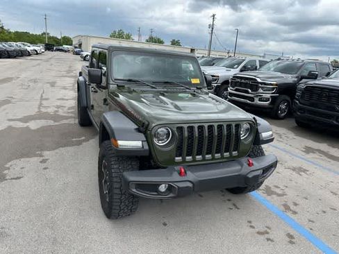 Used 2023 Jeep Gladiator Rubicon w/ LED Lighting Group AWD/4WD image 23