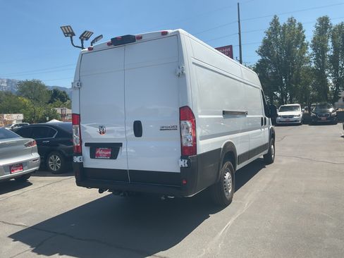 Used 2024 RAM ProMaster 3500 w/ Convenience Group FWD image 6