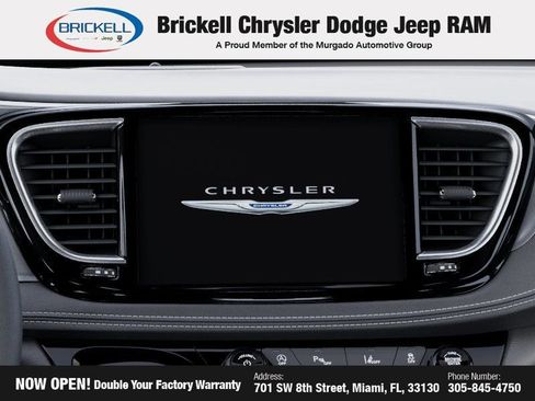 Used 2026 Chrysler Pacifica Select w/ S Appearance Package FWD image 18