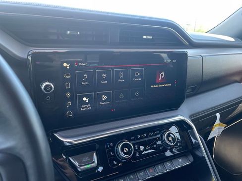 Used 2024 GMC Sierra 1500 Denali w/ Denali Reserve Package AWD/4WD image 13