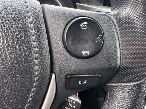 Used 2014 Toyota Corolla LE FWD image 17