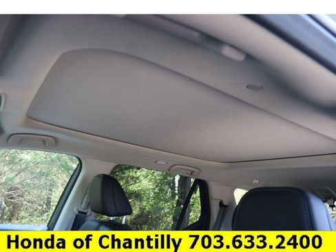 Certified 2025 Honda Pilot Touring image 20