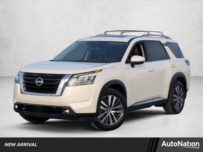 Used 2022 Nissan Pathfinder Platinum w/ Cargo Package
