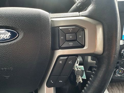 Used 2017 Ford F250 Lariat w/ Chrome Package image 20