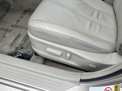 Used 2007 Toyota Camry CE FWD image 16