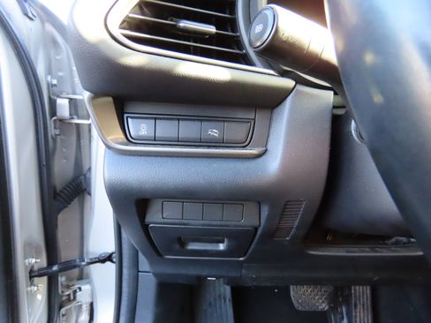 Used 2022 MAZDA CX-30 AWD 2.5 S w/ Select Package image 37