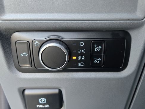 Used 2023 Ford F150 XL w/ Trailer Tow Package image 15